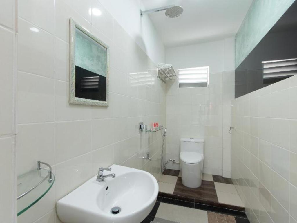 Oyo 44011 Weng Bee Guest House Kota Kinabalu Exterior foto
