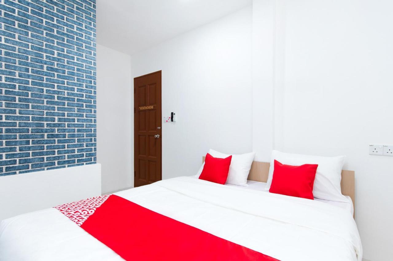 Oyo 44011 Weng Bee Guest House Kota Kinabalu Exterior foto